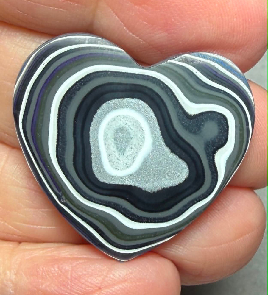 Heart 28x30mm Kenworth Fordite Cabochon 88