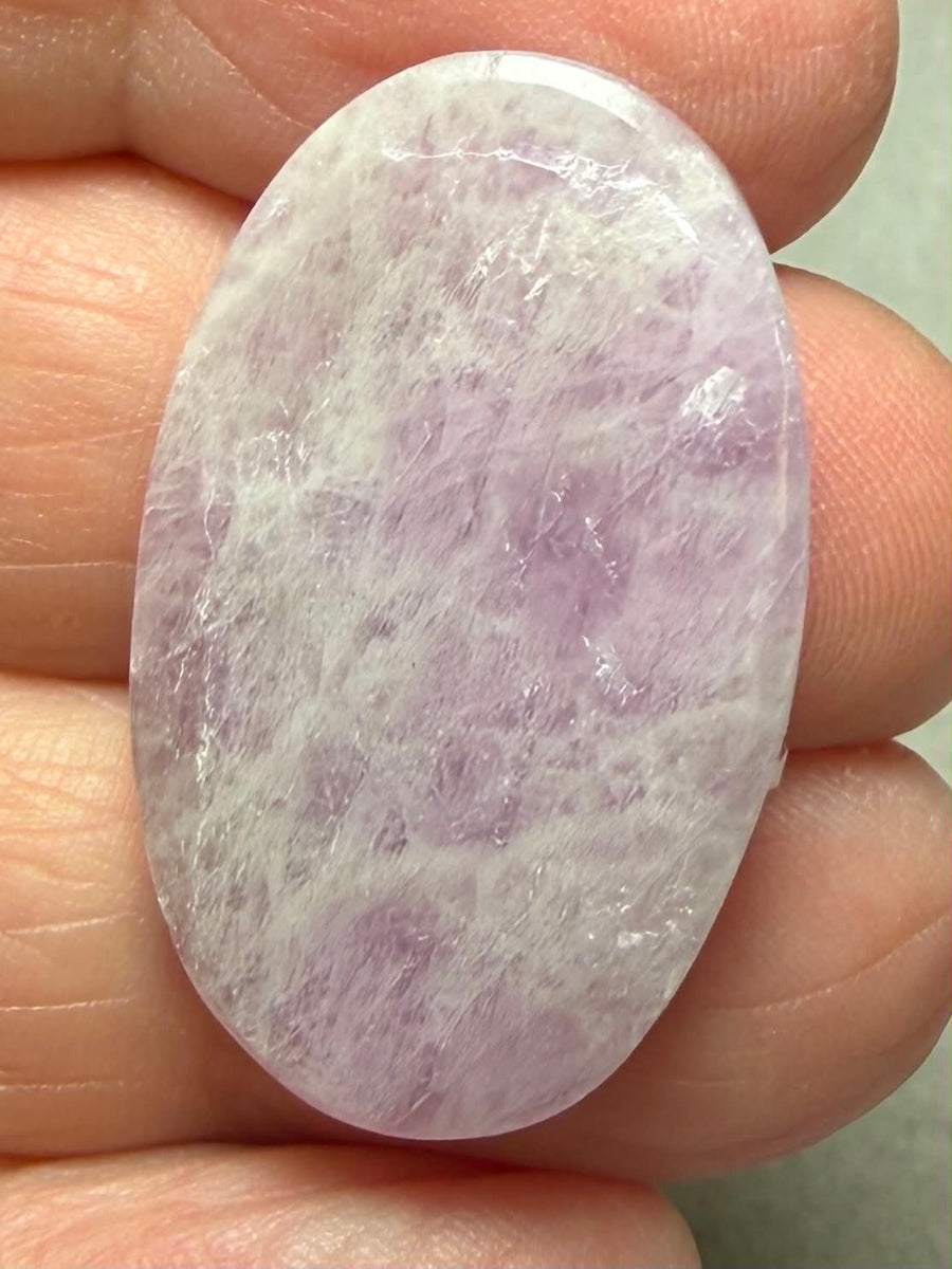 Oval 32x19mm Kunzite Cabochon 43