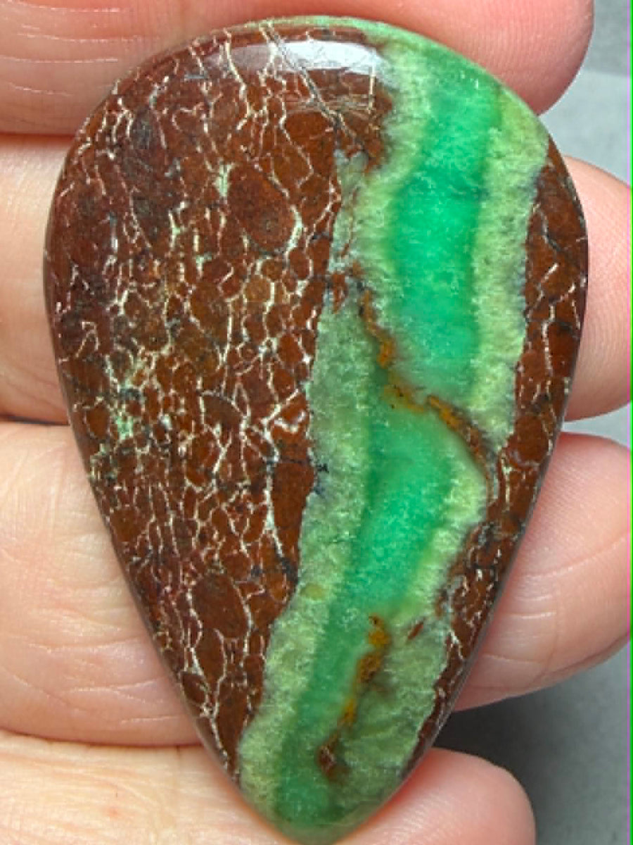 Teardrop 47x30mm Chrysoprase Cabochon 48