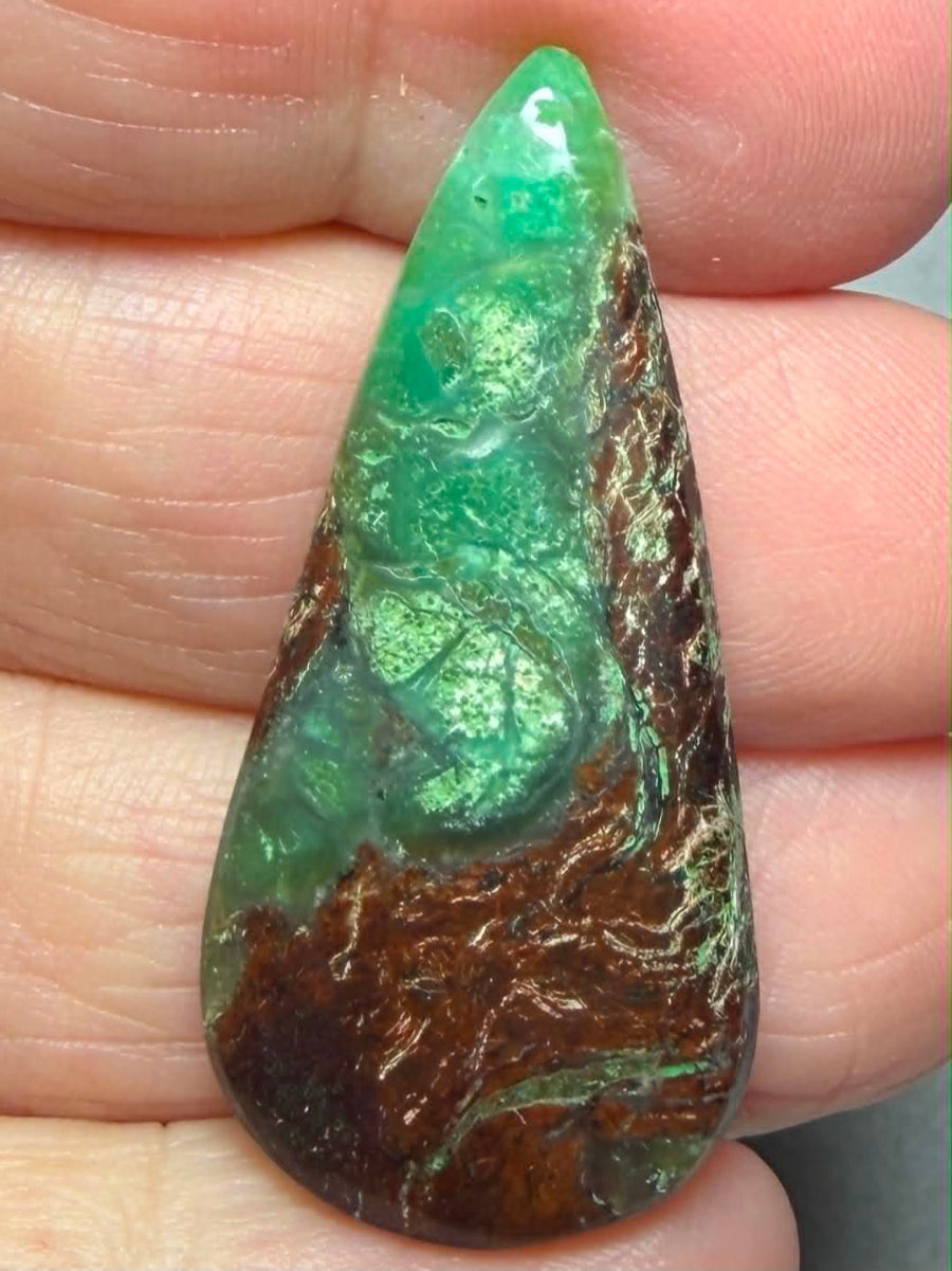 Teardrop 40x19mm Chrysoprase Cabochon 62