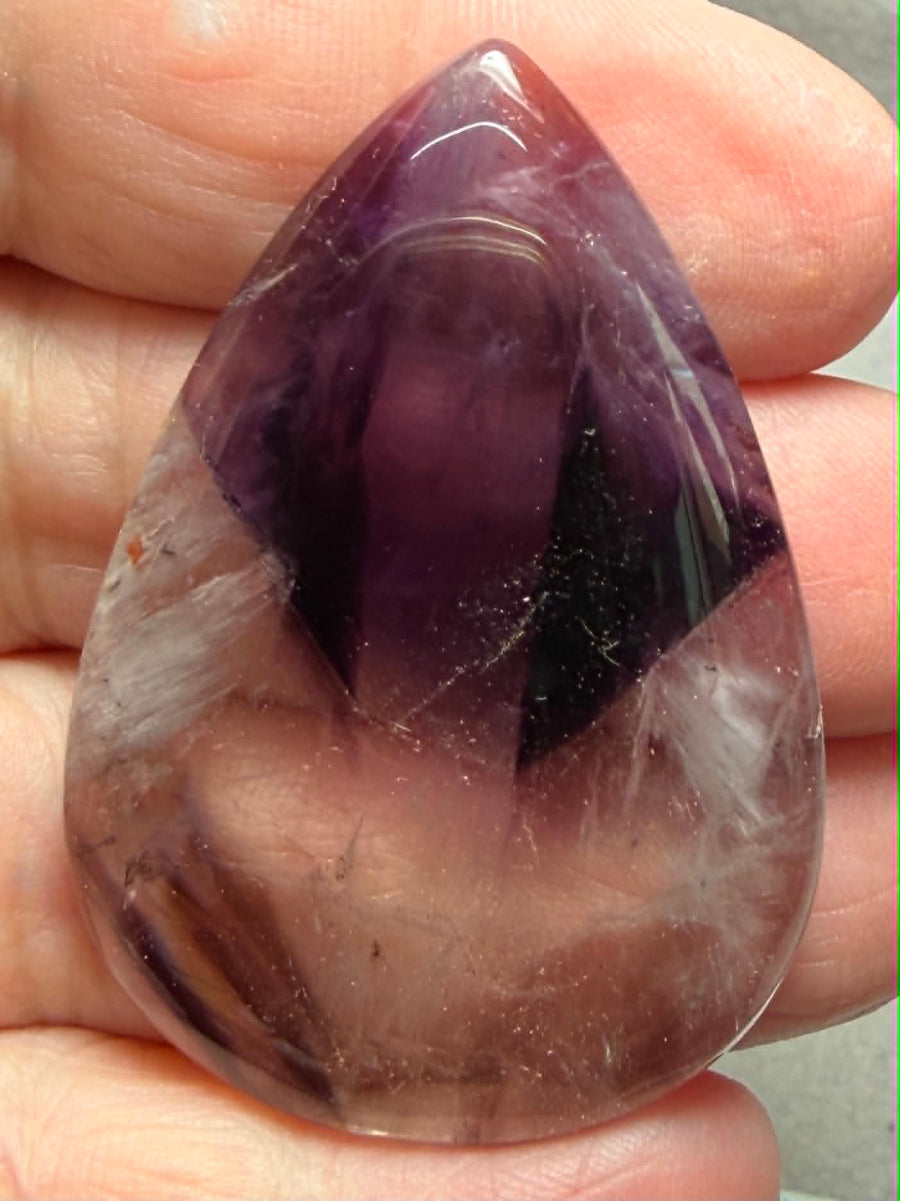 Teardrop 49x34mm Phantom Amethyst Cabochon 08