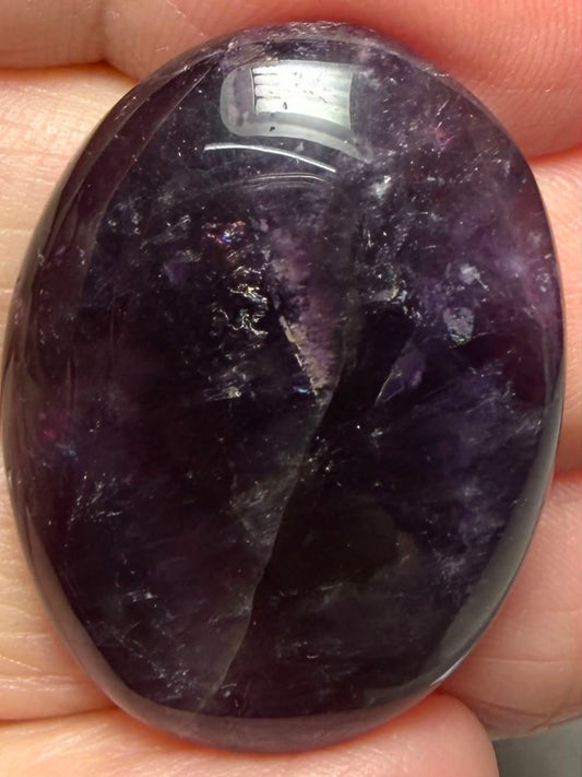 Oval 31x23mm Amethyst Cabochon 14