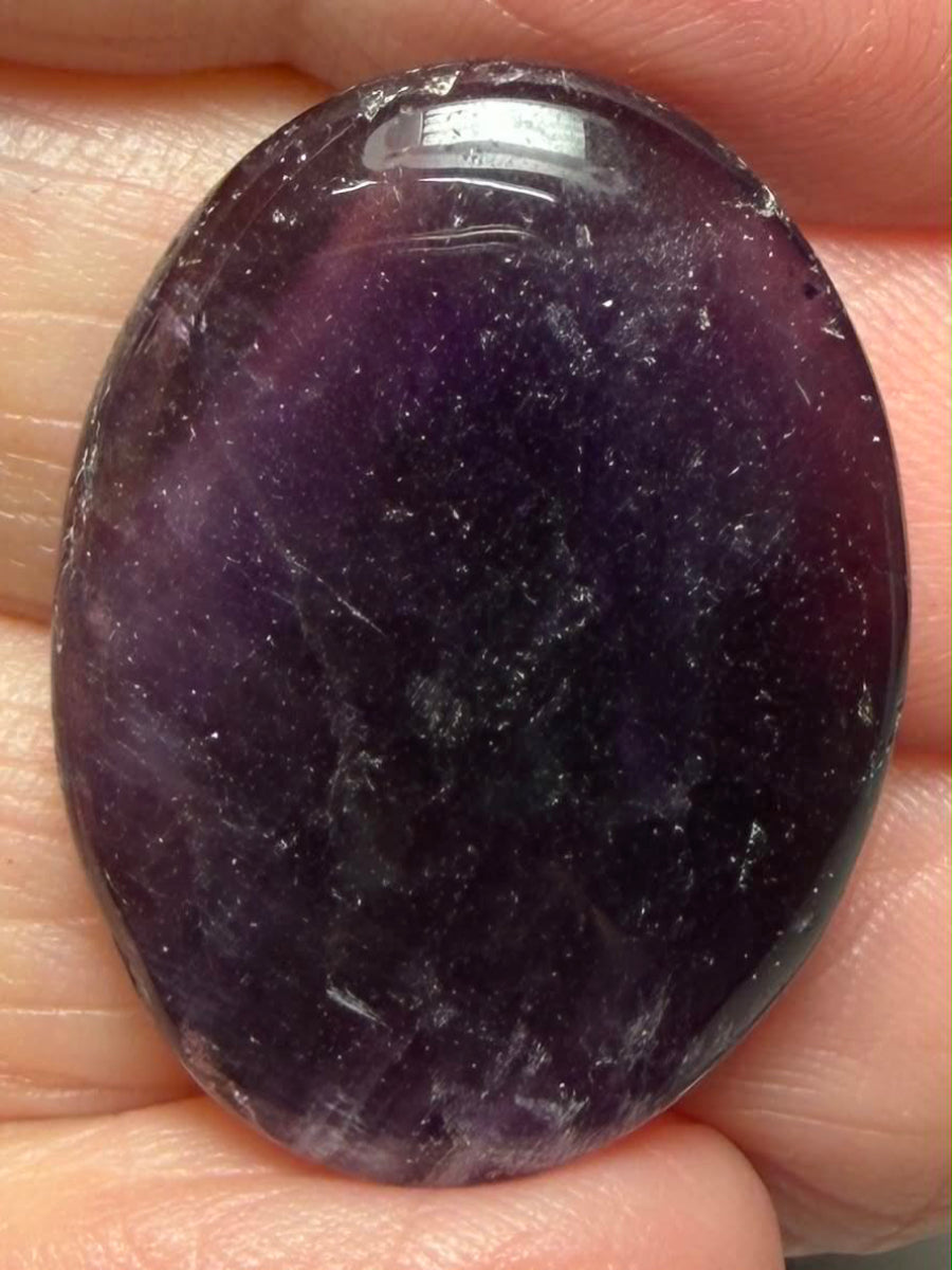 Oval 27x20mm Amethyst Cabochon 24