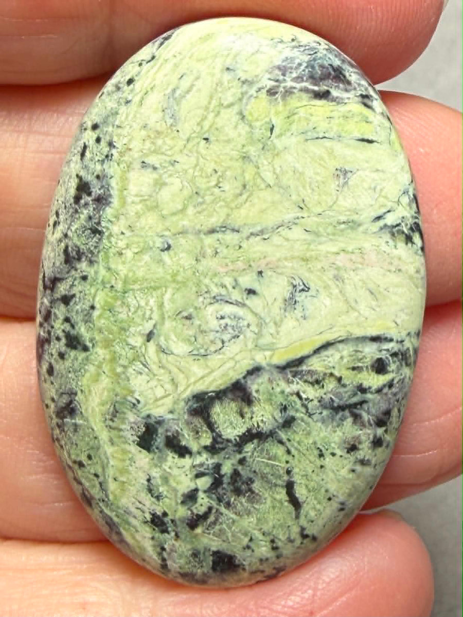 Oval 40x27mm Lemon Chrysoprase Cabochon 05