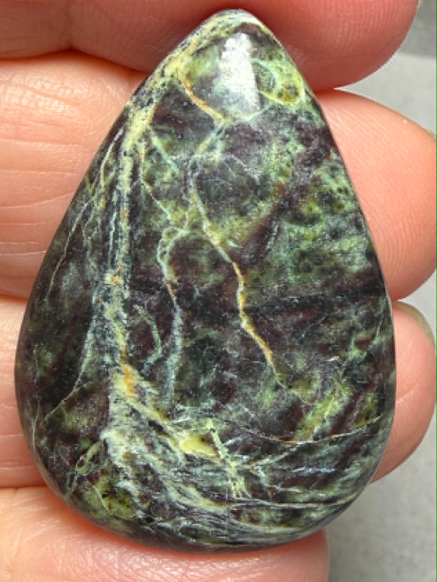 Teardrop 35x25mm Lemon Chrysoprase Cabochon 10