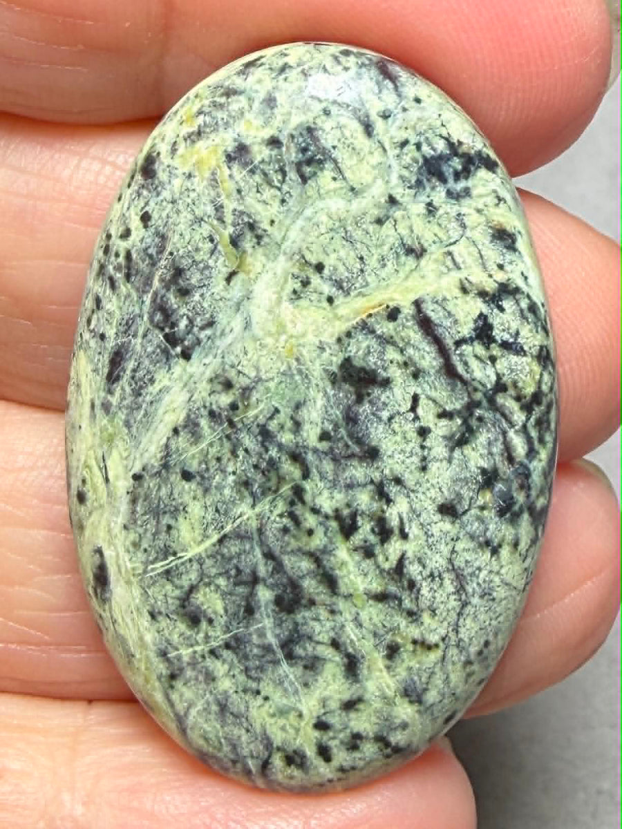 Oval 40x25mm Lemon Chrysoprase Cabochon 22