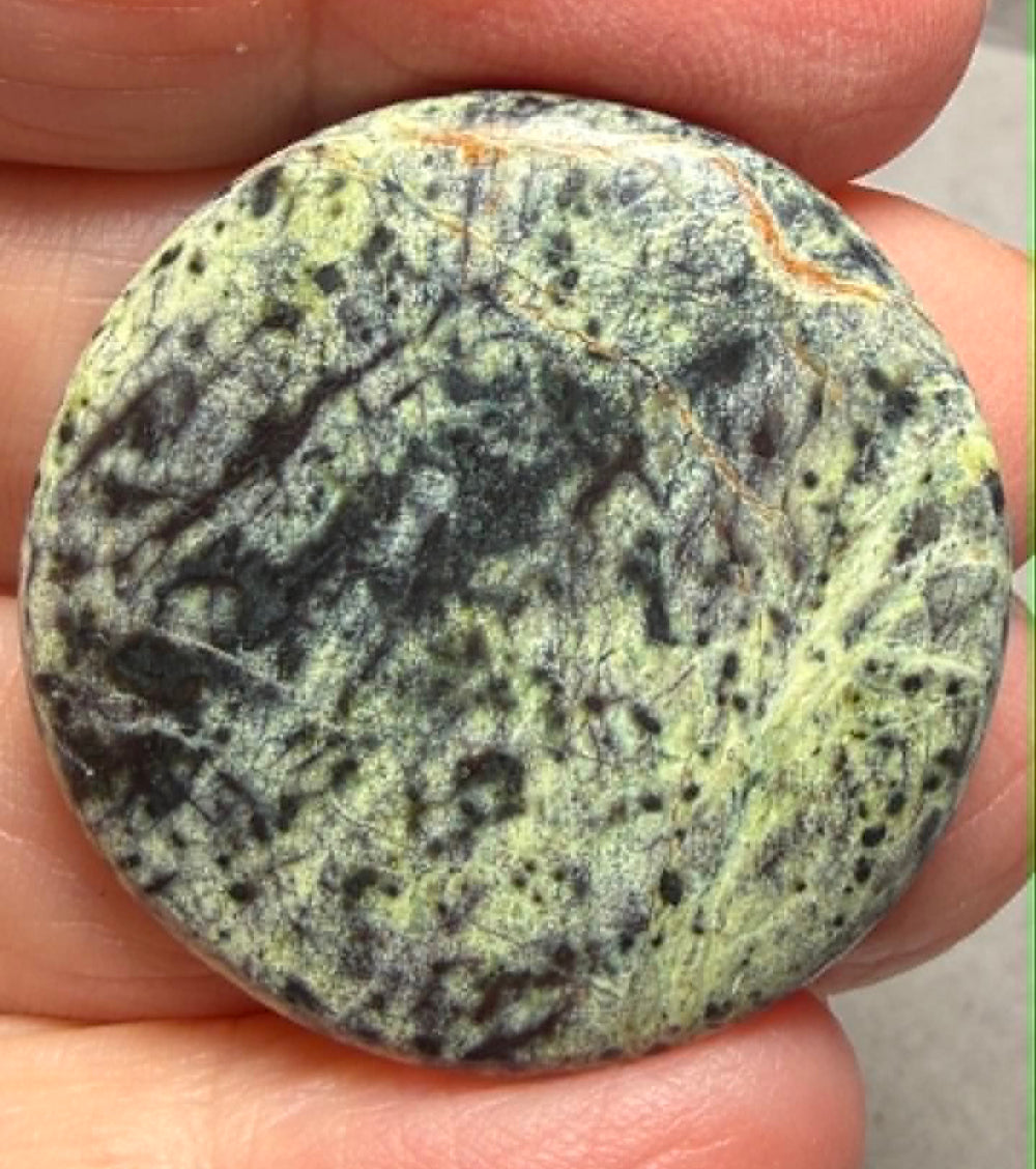 Round 33x33mm Lemon Chrysoprase Cabochon 28