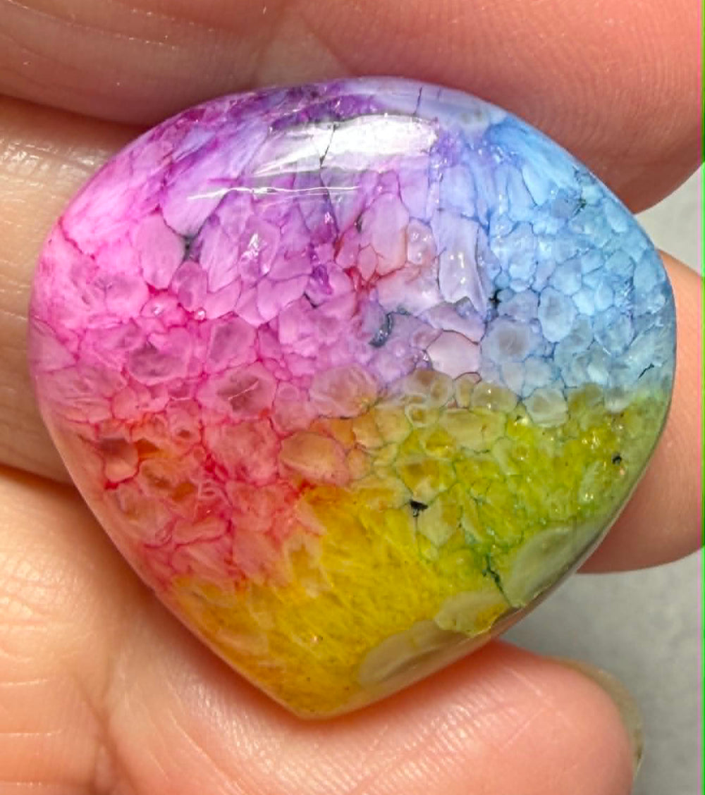 Teardrop 28x27mm Rainbow Solar Quartz Cabochon 95