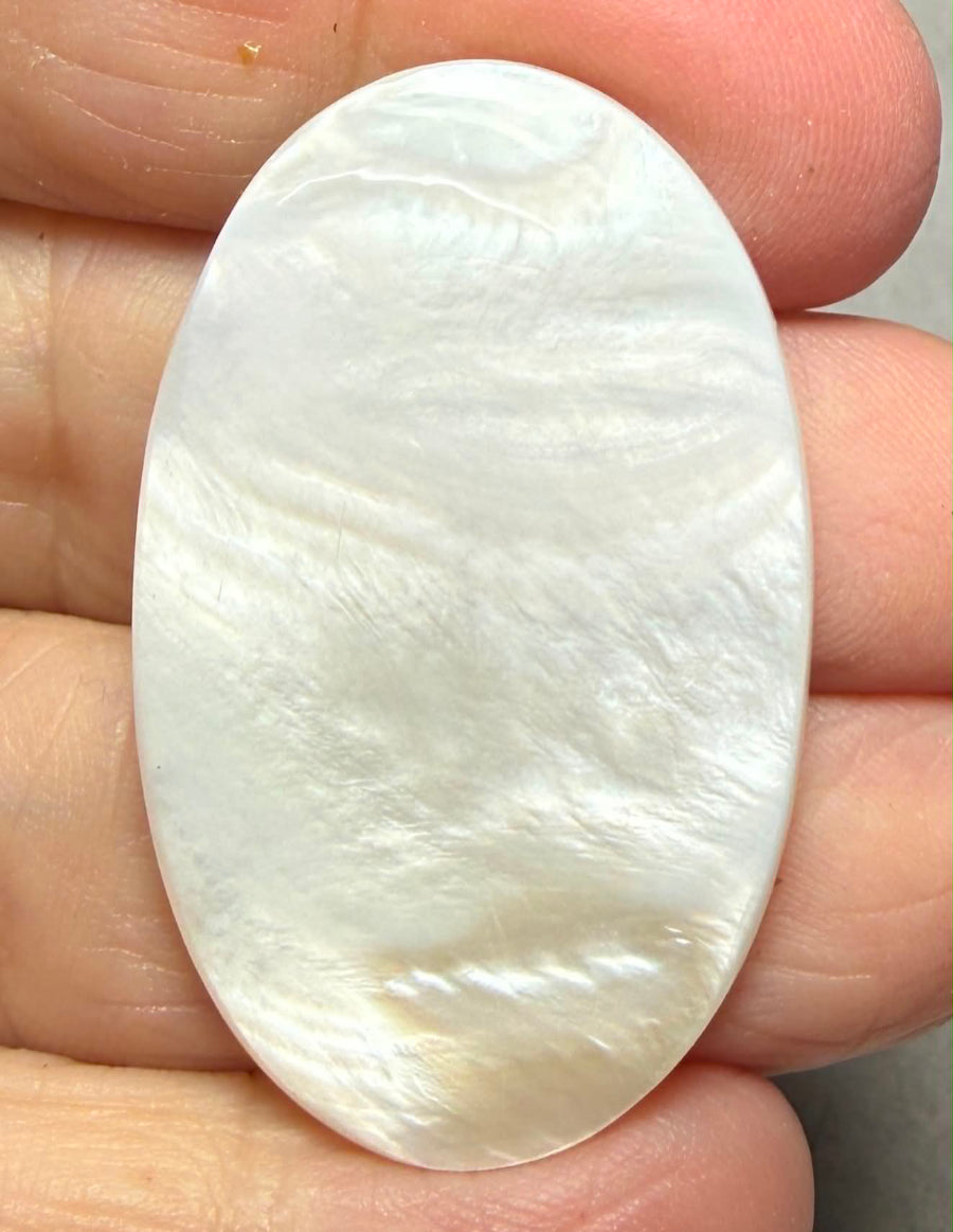 Oval 41x25mm Mother of Pearl Cabochon 34