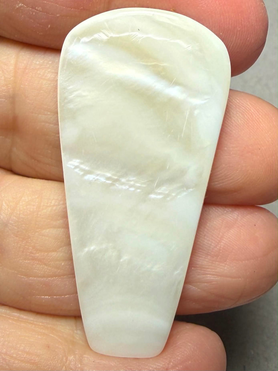 Freeform 46x23mm Mother of Pearl Cabochon 41