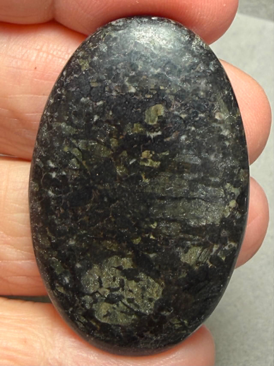 Oval 44x28mm Nuummite Cabochon 60
