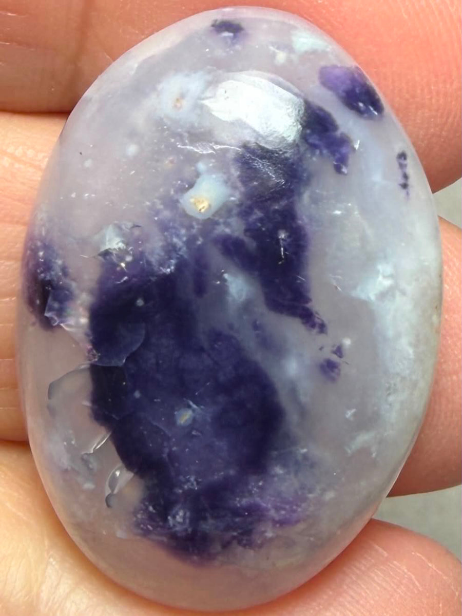 Oval 31x22mm Tiffany Stone Cabochon 72