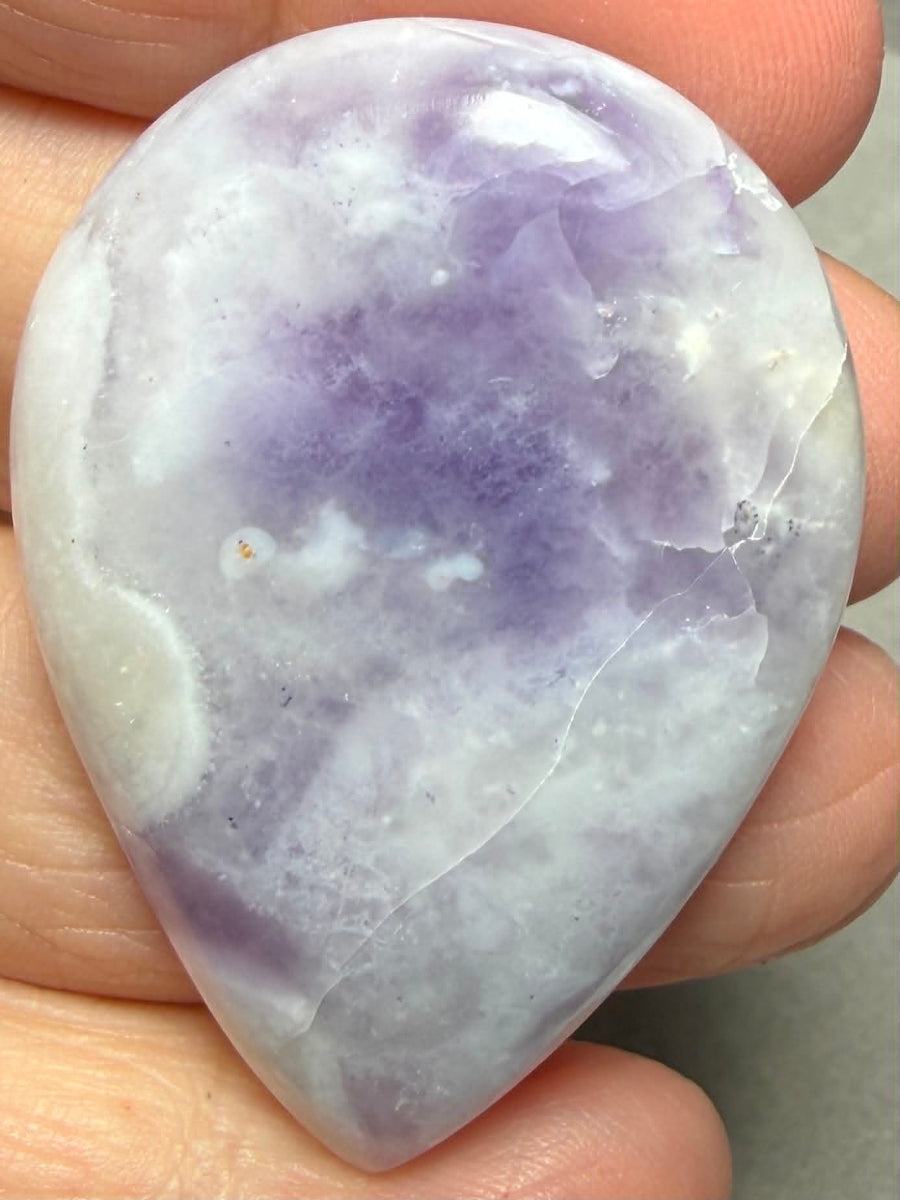 Teardrop 46x33mm Tiffany Stone Cabochon 80