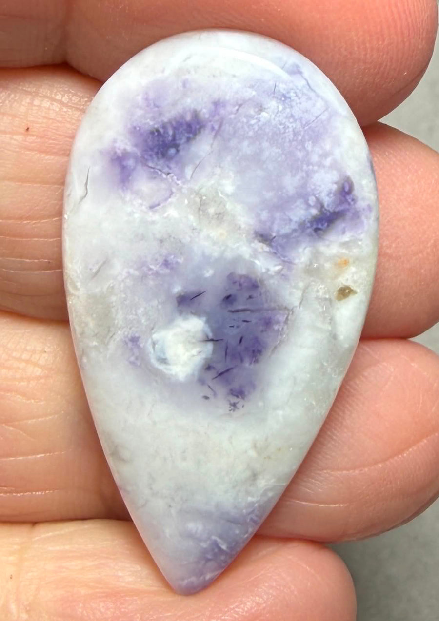 Teardrop 37x20mm Tiffany Stone Cabochon 90