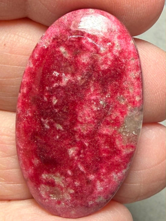 Oval 36x21mm Thulite Cabochon 60
