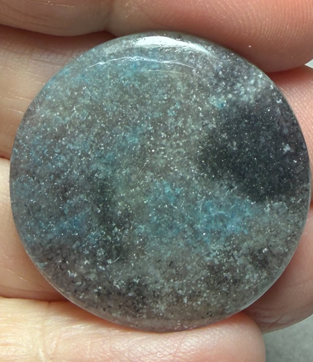 Round 30x30mm Trolleite Cabochon 48