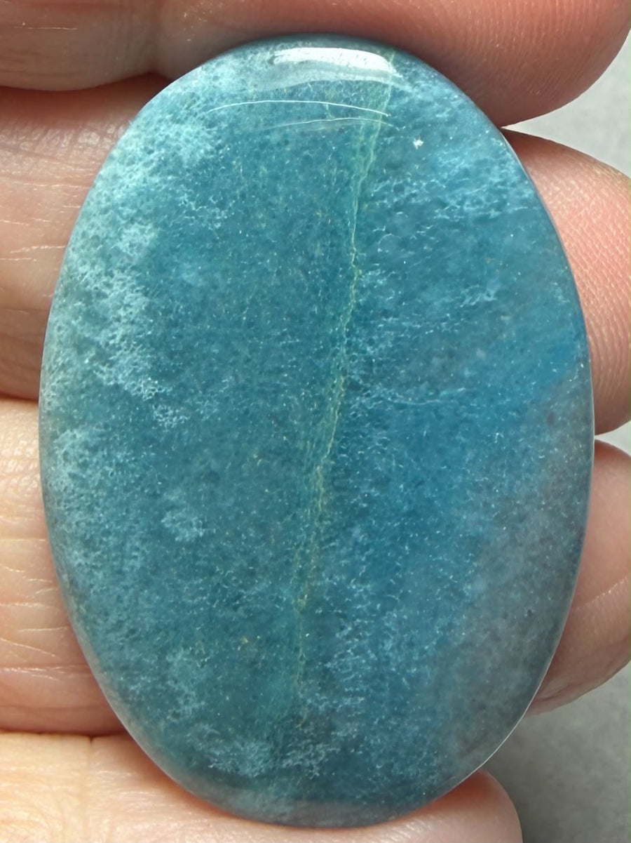 Oval 39x27mm Trolleite Cabochon 60