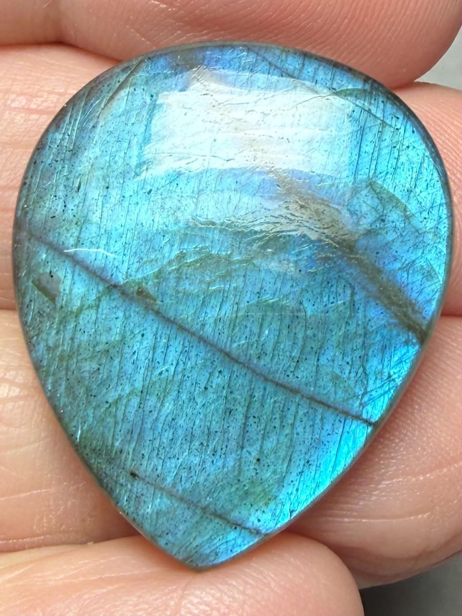 Teardrop 28x23mm Labradorite Cabochon 317