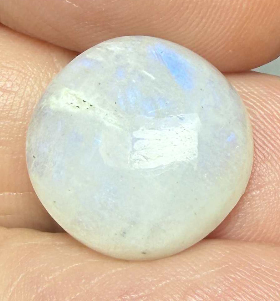 Round 15x15mm Rainbow Moonstone Cabochon 13