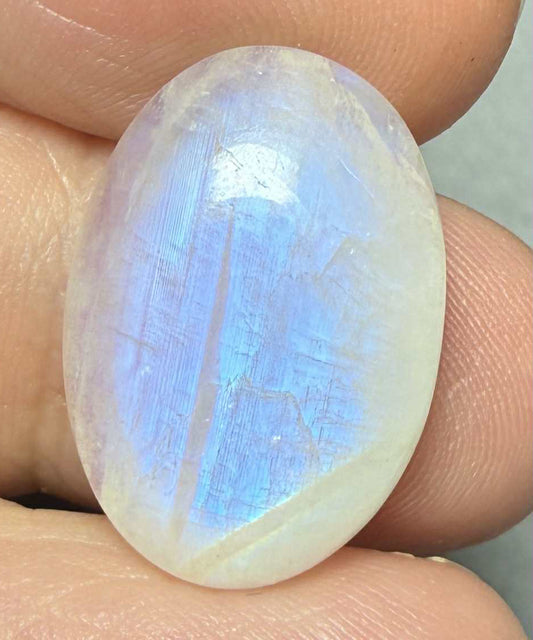 Oval 21x15mm Rainbow Moonstone Cabochon 25