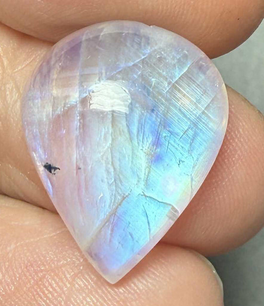 Teardrop 20x16mm Rainbow Moonstone Cabochon 32