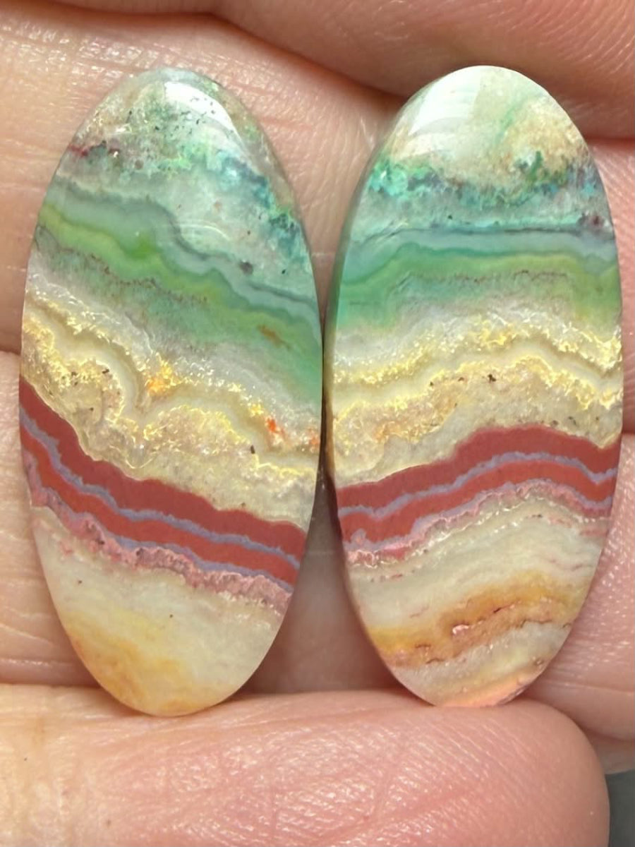 Oval 25x12mm Colour Enhanced Agate Cabochon Pair 31