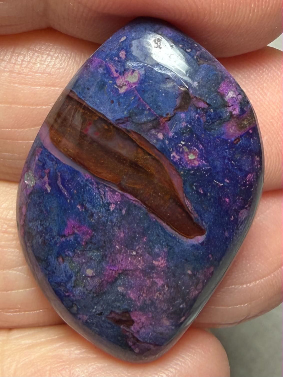 Freeform 34x23mm Purple Suji Stone Cabochon 24