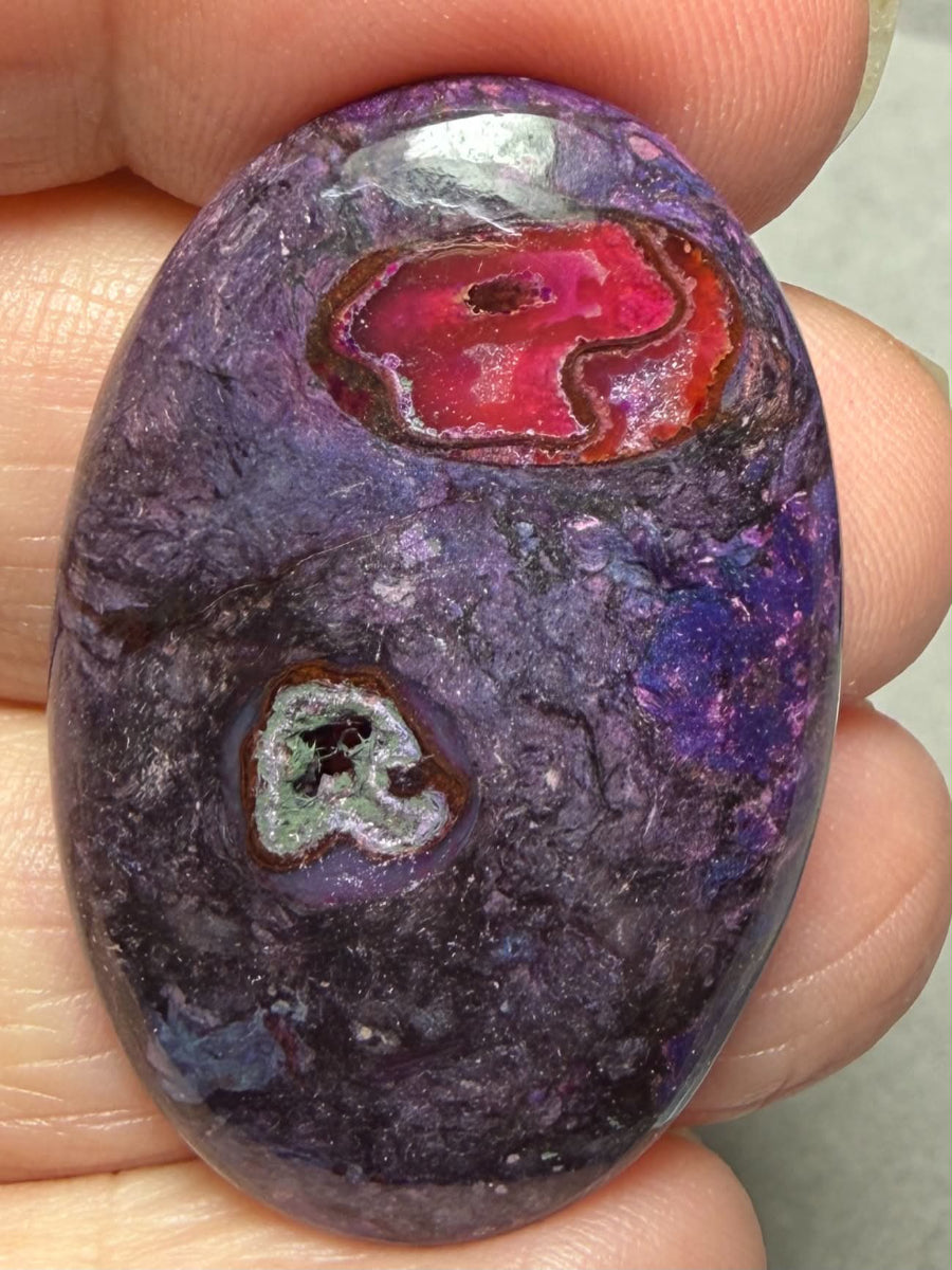 Oval 39x25mm Purple Suji Stone Cabochon 30