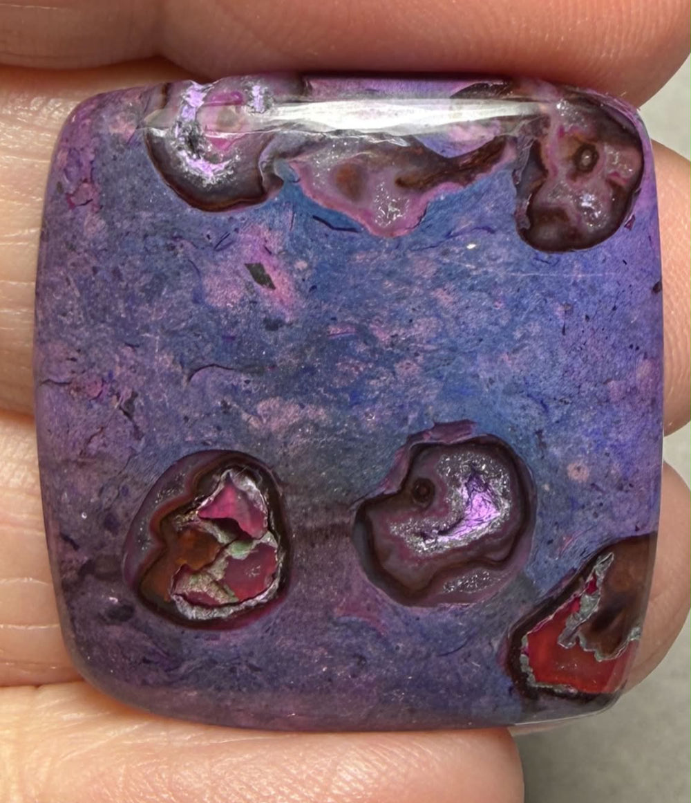 Rectangle 29x27mm Purple Suji Stone Cabochon 50