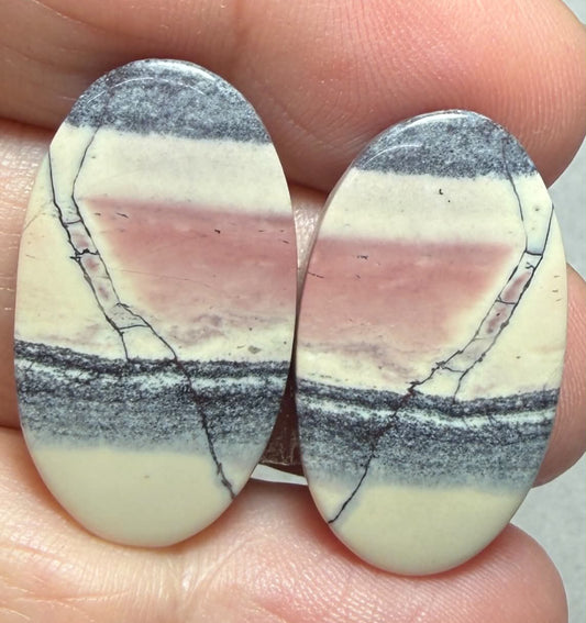 Oval 27x15mm Porcelain Jasper Cabochon Pair 32