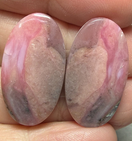 Oval 28x15mm Peruvian Pink Opal Cabochon Pair 14