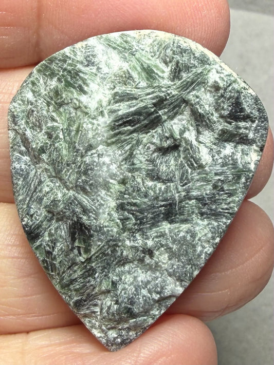 Teardrop 37x29mm Actinolite Cabochon 10
