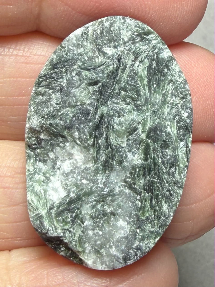 Oval 32x21mm Actinolite Cabochon 16