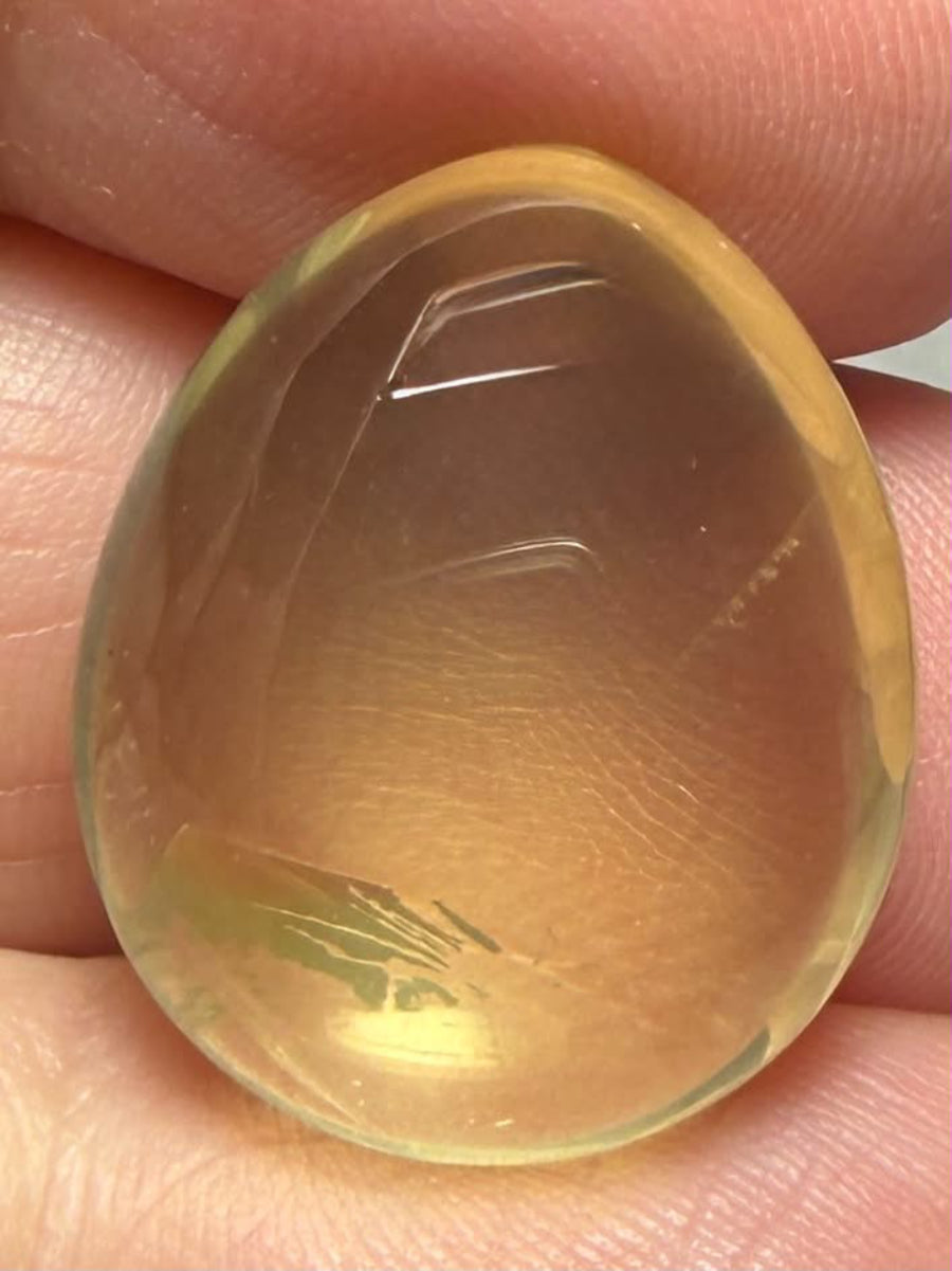 Teardrop 21x18mm Lemon Quartz Cabochon 12