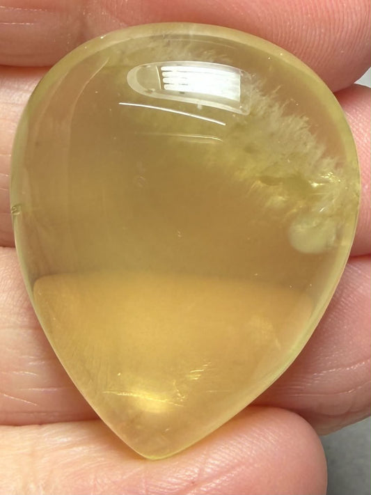 Teardrop 33x26mm Lemon Quartz Cabochon 15