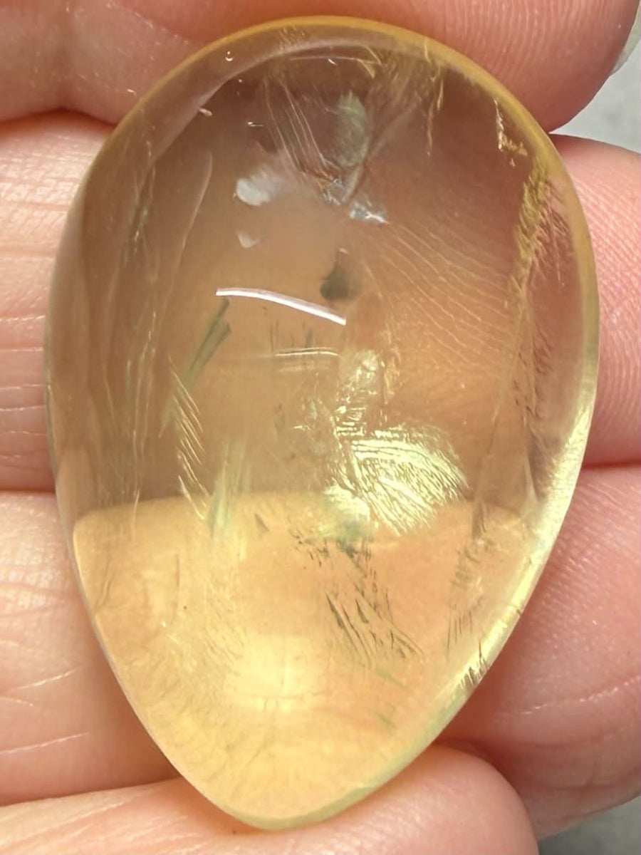 Teardrop 31x21mm Lemon Quartz Cabochon 17