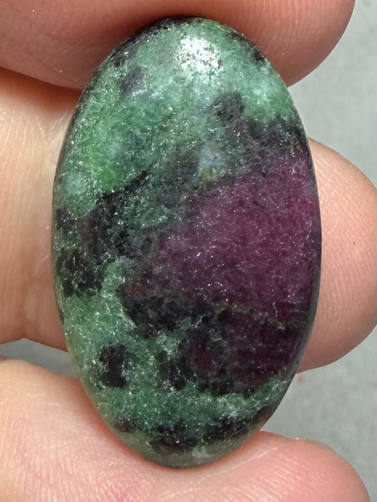 Oval 27x16mm Ruby Zoisite Cabochon 32