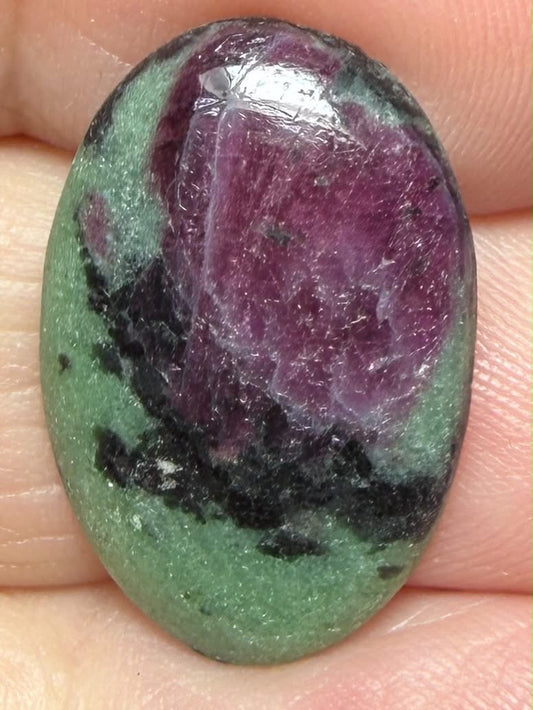 Oval 23x16mm Ruby Zoisite Cabochon 38