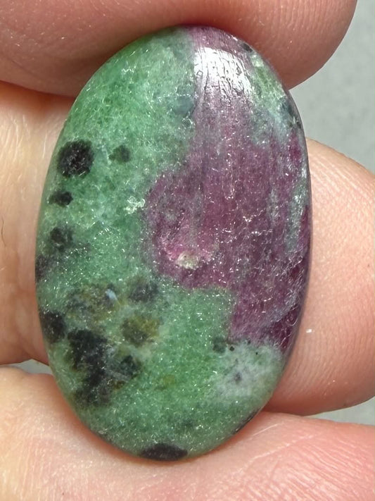 Oval 24x15mm Ruby Zoisite Cabochon 50