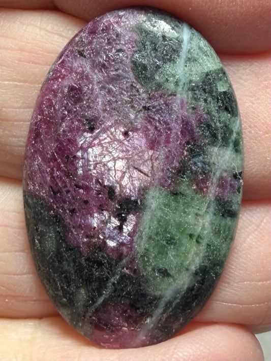 Oval 32x20mm Ruby Zoisite Cabochon 79