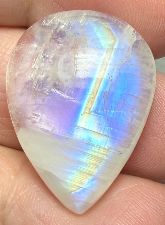 Teardrop 27x20mm Rainbow Moonstone Cabochon 93