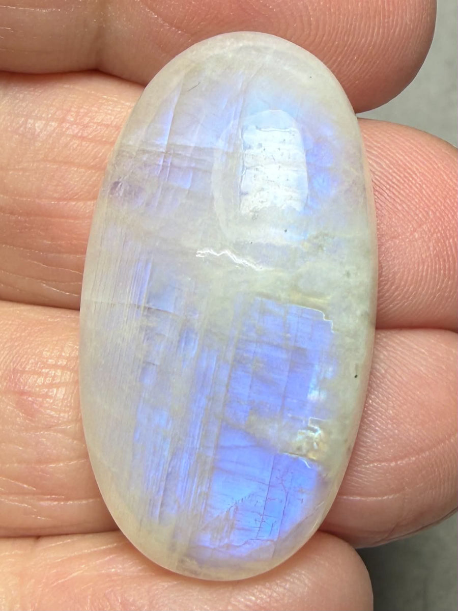 Oval 35x19mm Rainbow Moonstone Cabochon 95